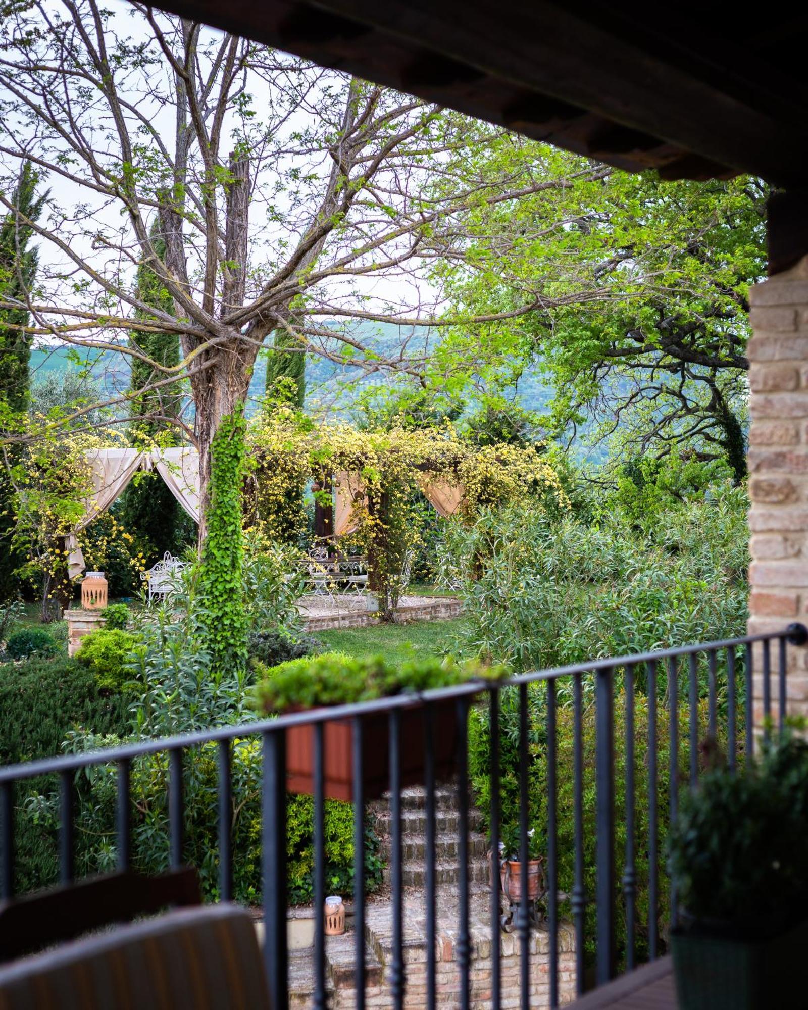 Ca' Le Cerque, Villa Surrounded By The Marche Nature Fossombrone Dış mekan fotoğraf