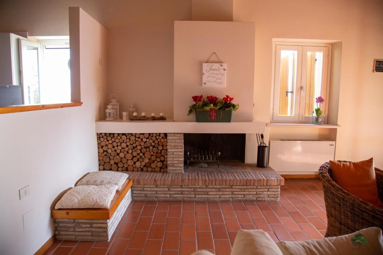 Ca' Le Cerque, Villa Surrounded By The Marche Nature Fossombrone Dış mekan fotoğraf